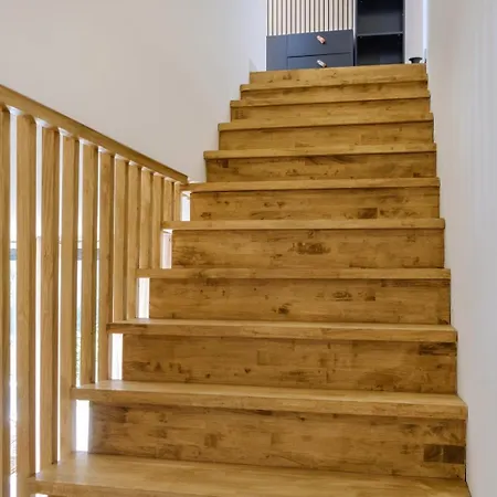 Moderne Pour 8 Personnes - Vue Sur ! *