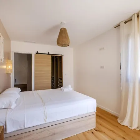 Villa Moderne Pour 8 Personnes - Vue Sur !