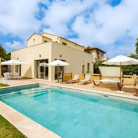 Moderne Pour 8 Personnes - Vue Sur ! *
